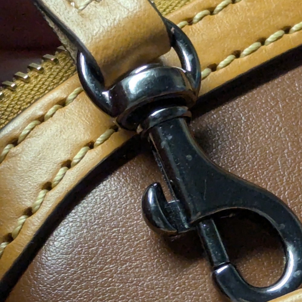 Dooney & Bourke Wayfarer Domed Crossbody Brown Leather Bag - Picture 14 of 15